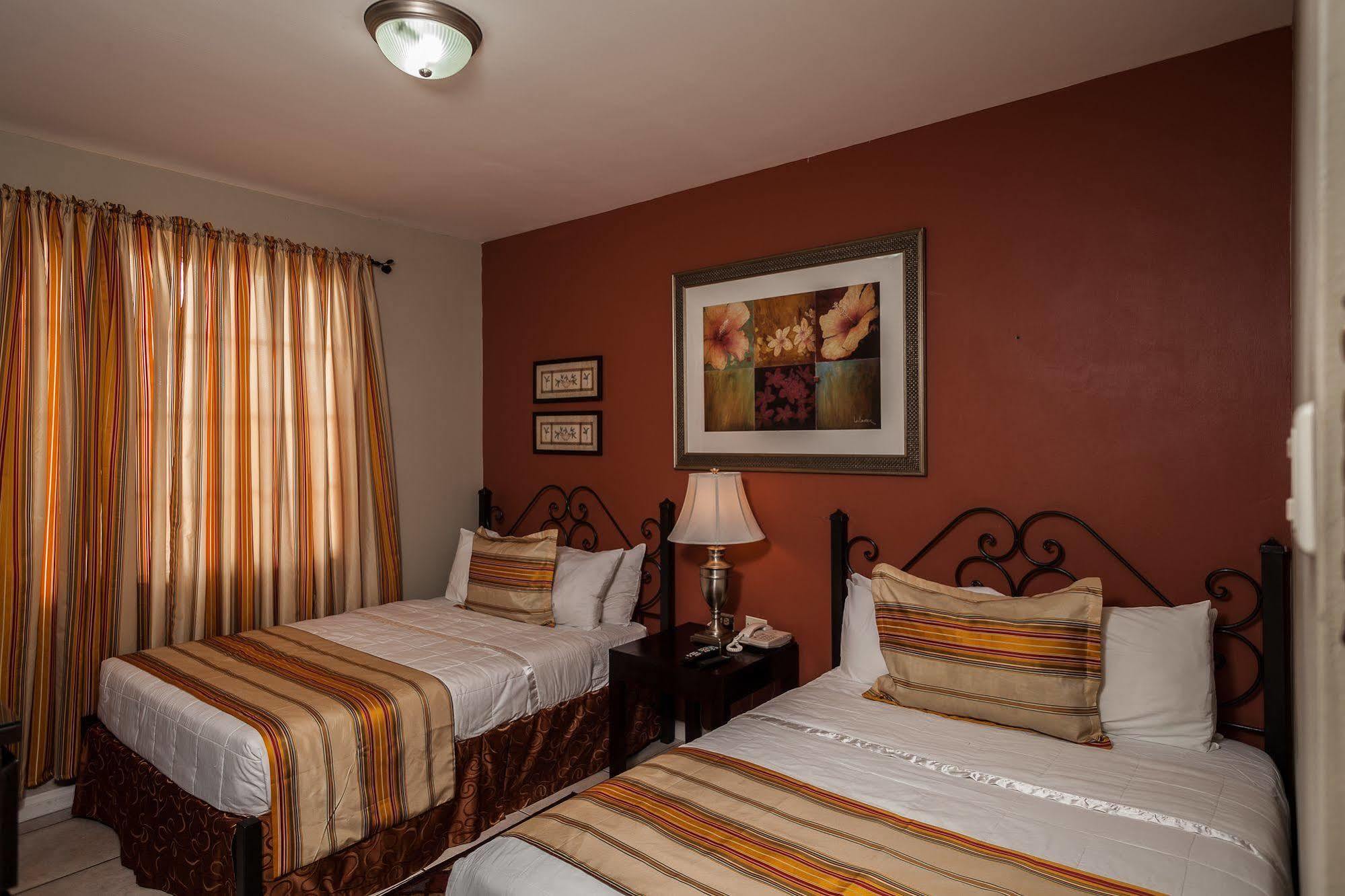 Inn At 87 Port of Spain Eksteriør billede